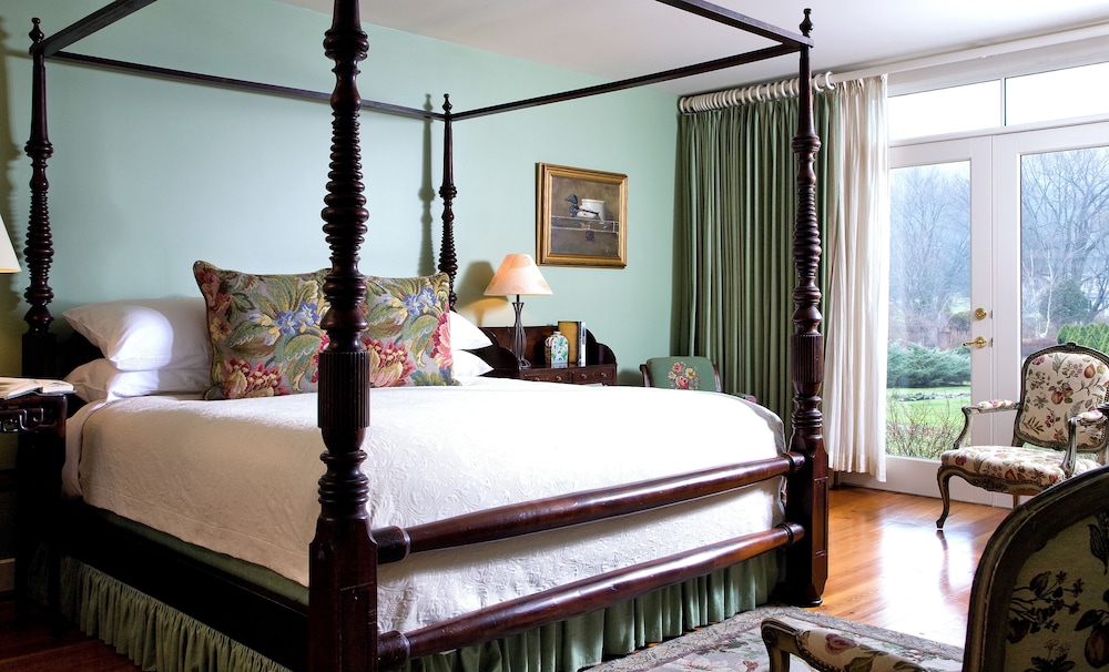 Premium One-Room Suite photo 3