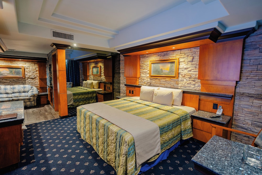 Luxury Suite, Resort View