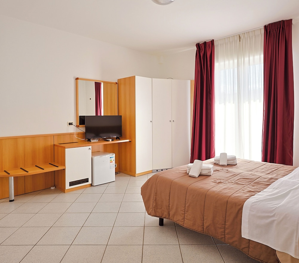Quadruple Room photo 2