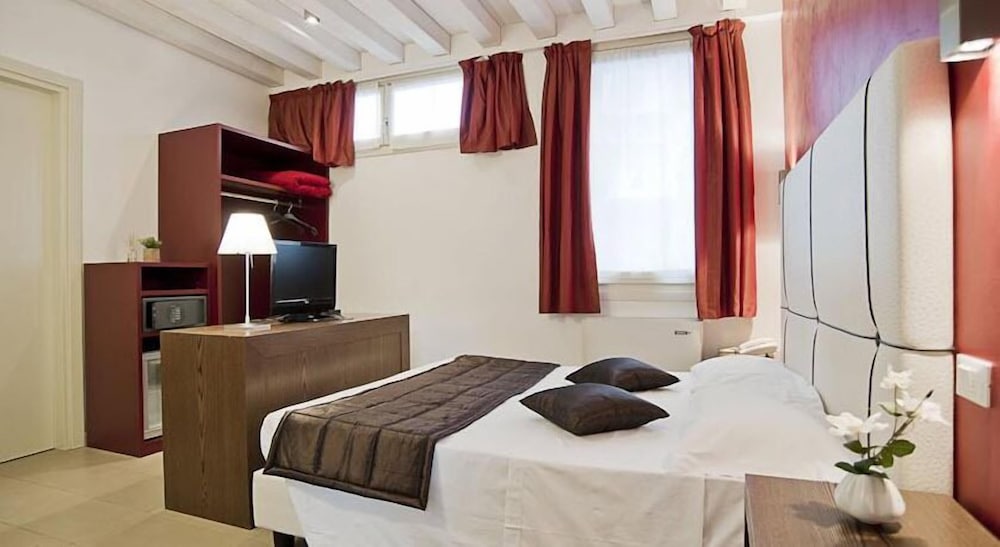 Double Room, 1 Double Bed photo 1