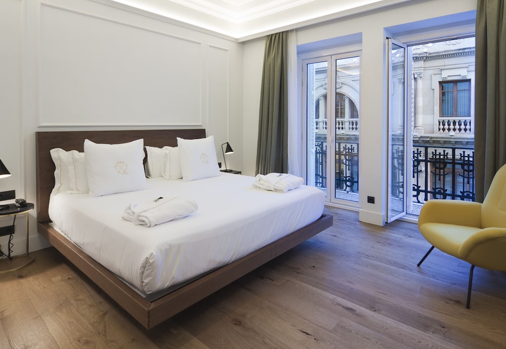 Superior Double or Twin Room, Balcony - Photo 1