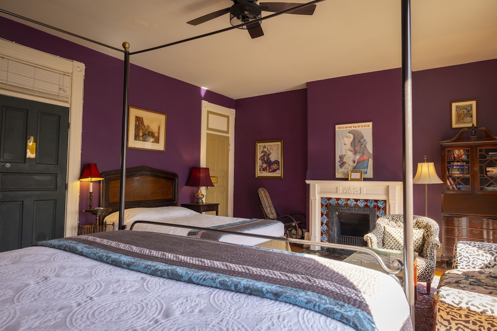 Room, 2 Double Beds, Private Bathroom