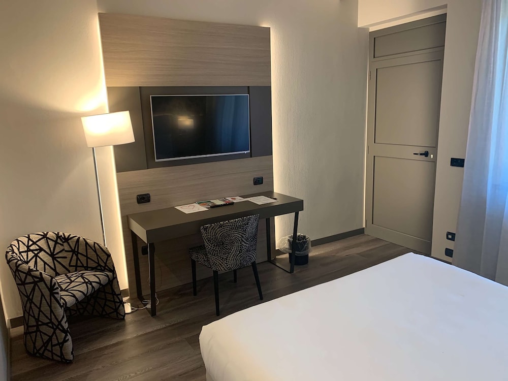 Superior Double or Twin Room - Photo 5