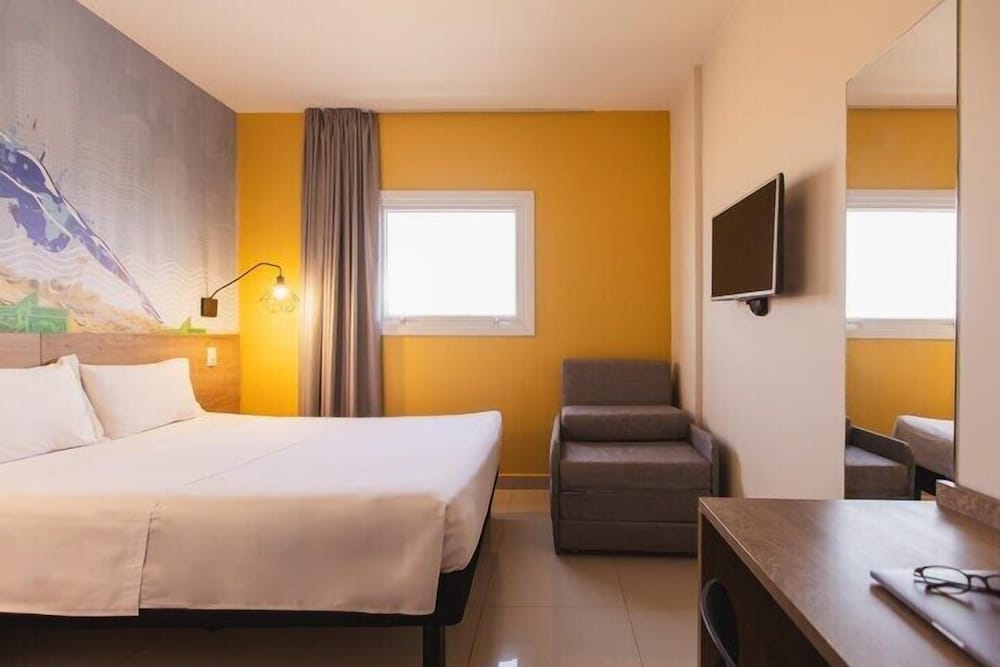 Standard Twin Room photo 2