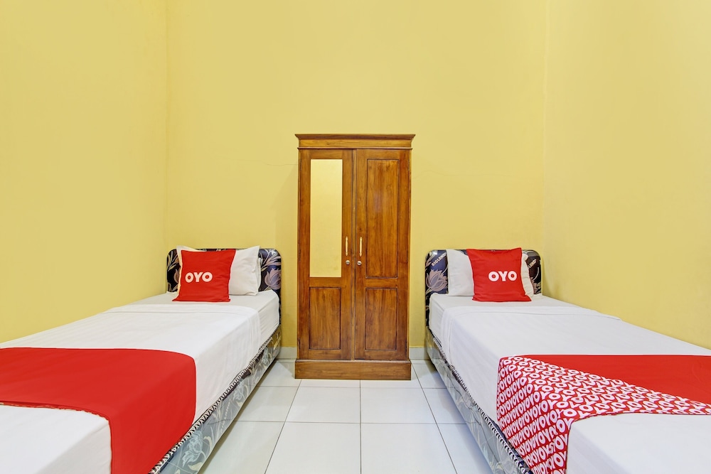 Standard Twin Room - Photo 6