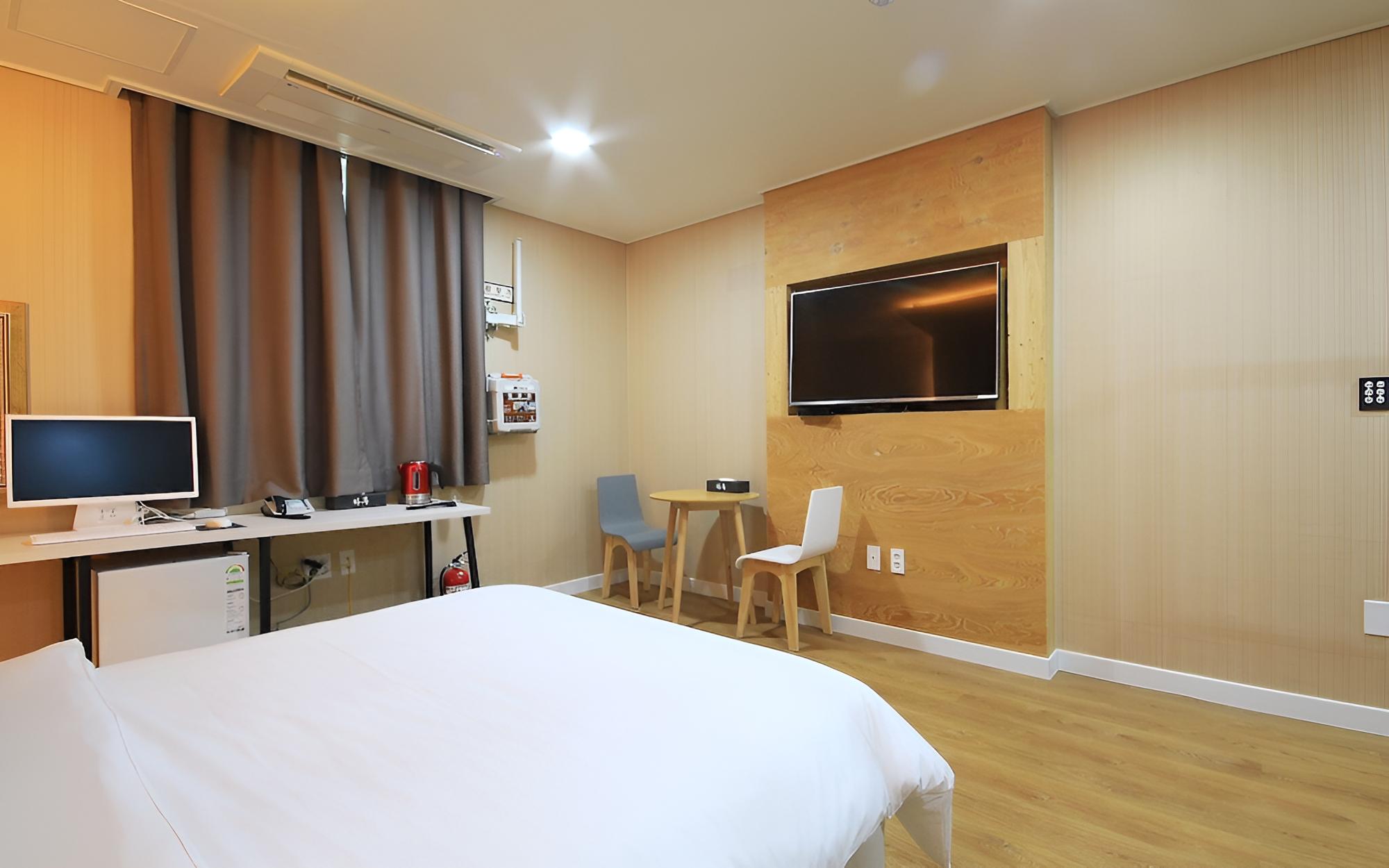 Room (Semi-Special Room) - Photo 16