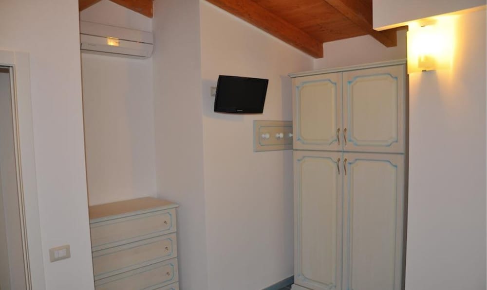Studio, 1 Double Bed, Garden View photo 3