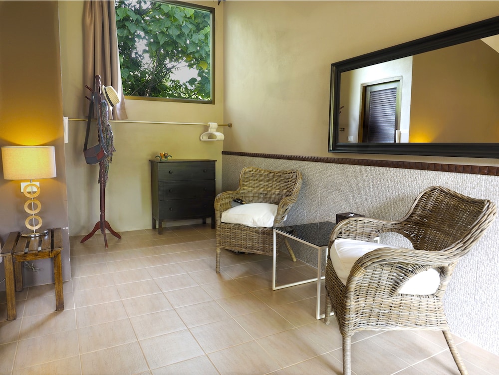 Family Bungalow, 2 Bedrooms, Pool View photo 3
