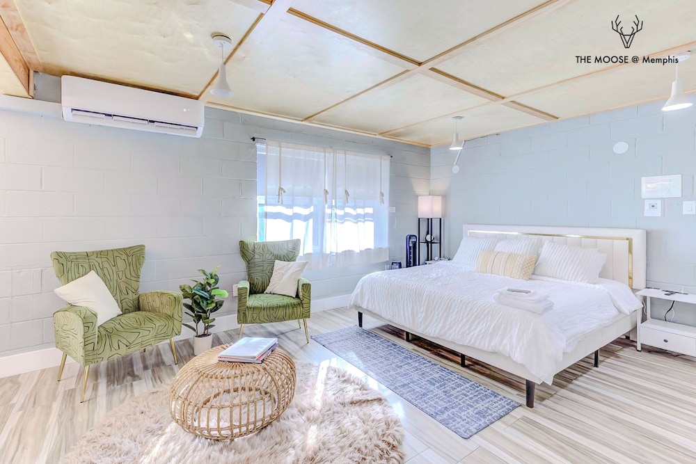 Executive Studio Suite, 1 King Bed, Non Smoking, Ground Floor