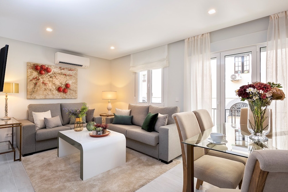 Apartment (2 Bedrooms)