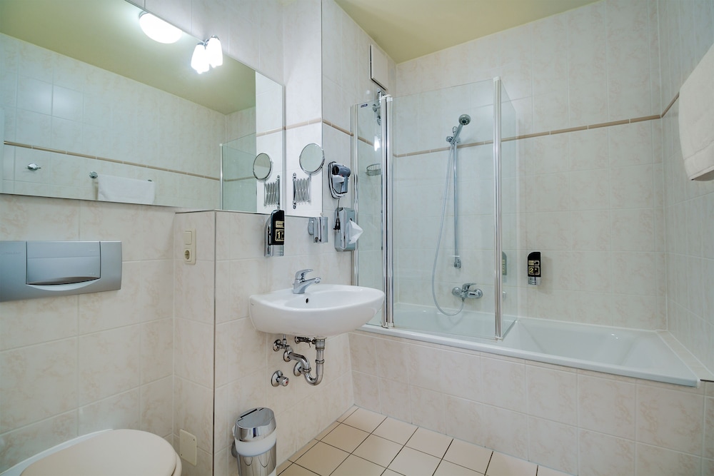 Studio, 1 Double Bed, Non Smoking, Mountain View photo 3
