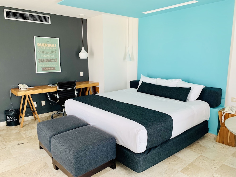 Standard Room, 1 King Bed - Photo 11