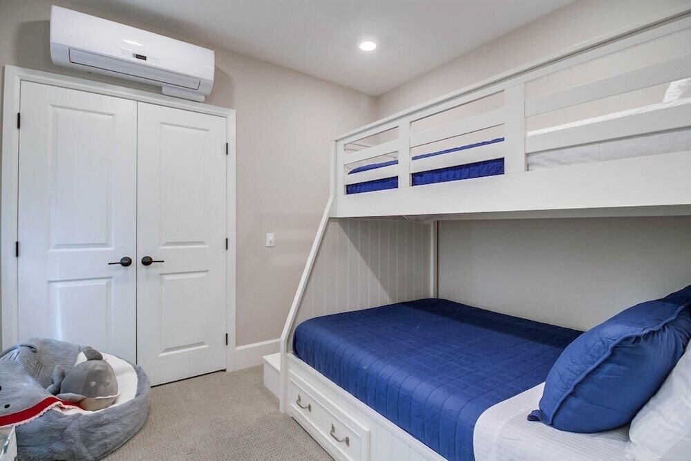 Condo, Multiple Beds, Patio, Partial Ocean View
