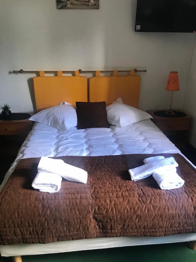 Club Double Room, 1 Bedroom, Non Smoking, Hill View photo 1