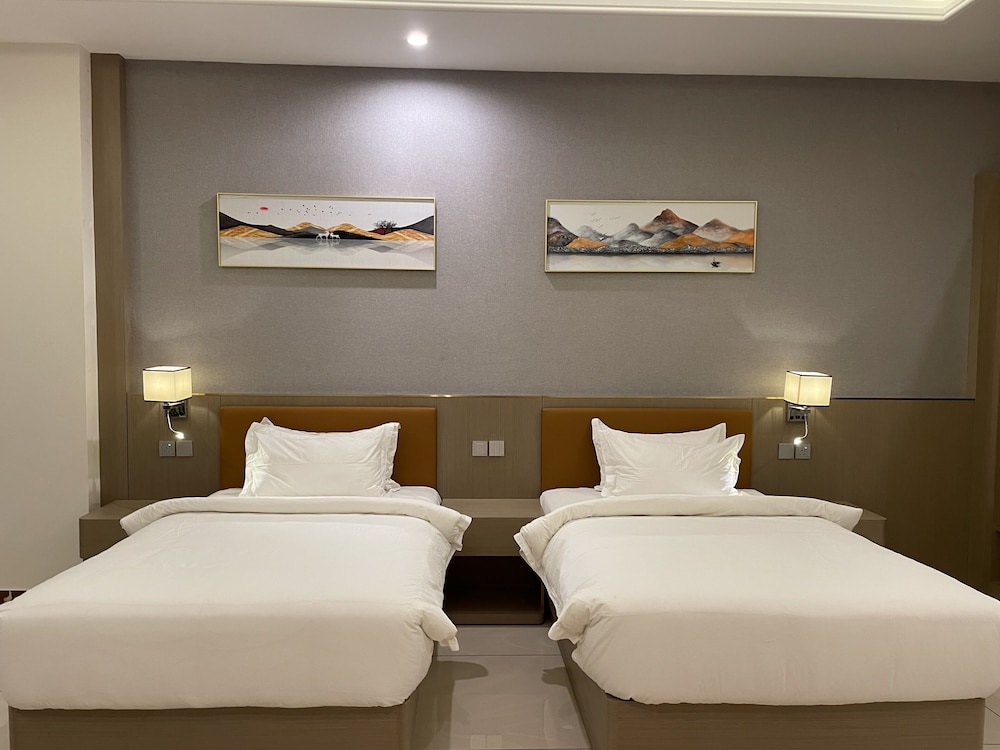 Business Twin Room photo 3