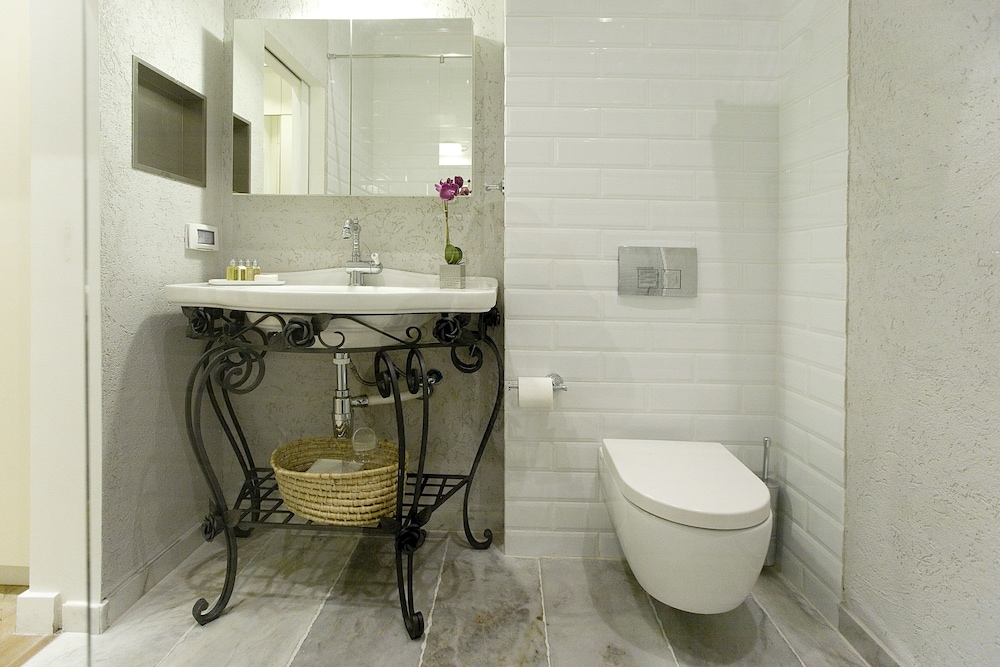 Premium Double Room photo 2
