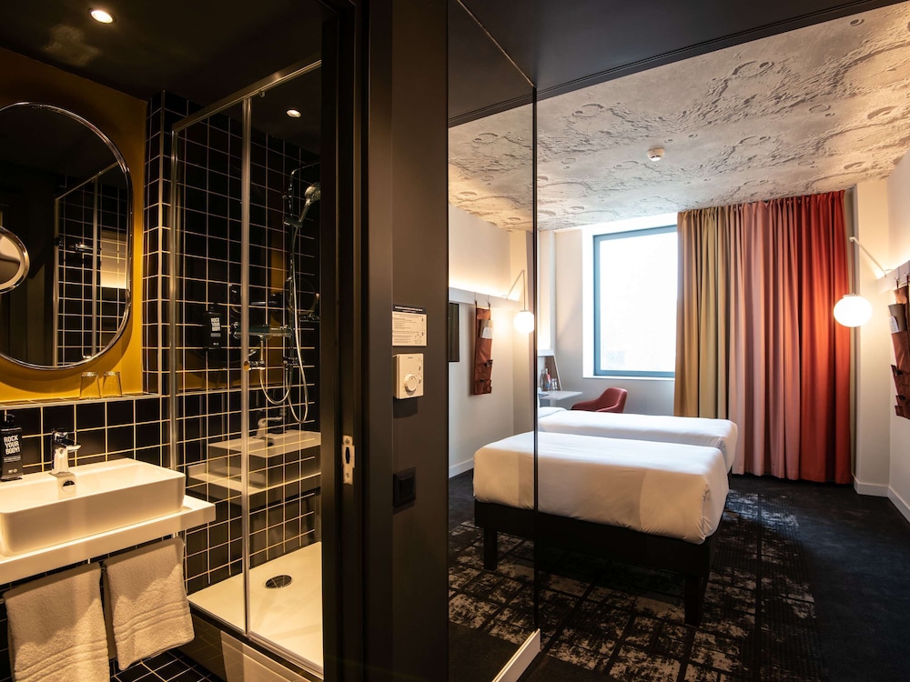 Standard Room, 2 Twin Beds - Photo 2