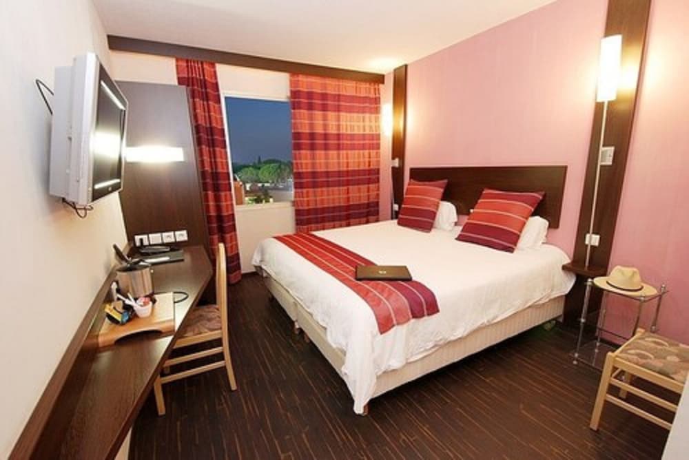 Superior Double or Twin Room - Photo 2