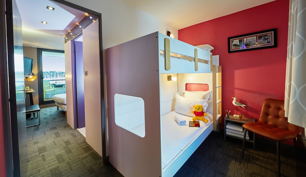 Family Quadruple Room, Non Smoking, Sea View photo 1