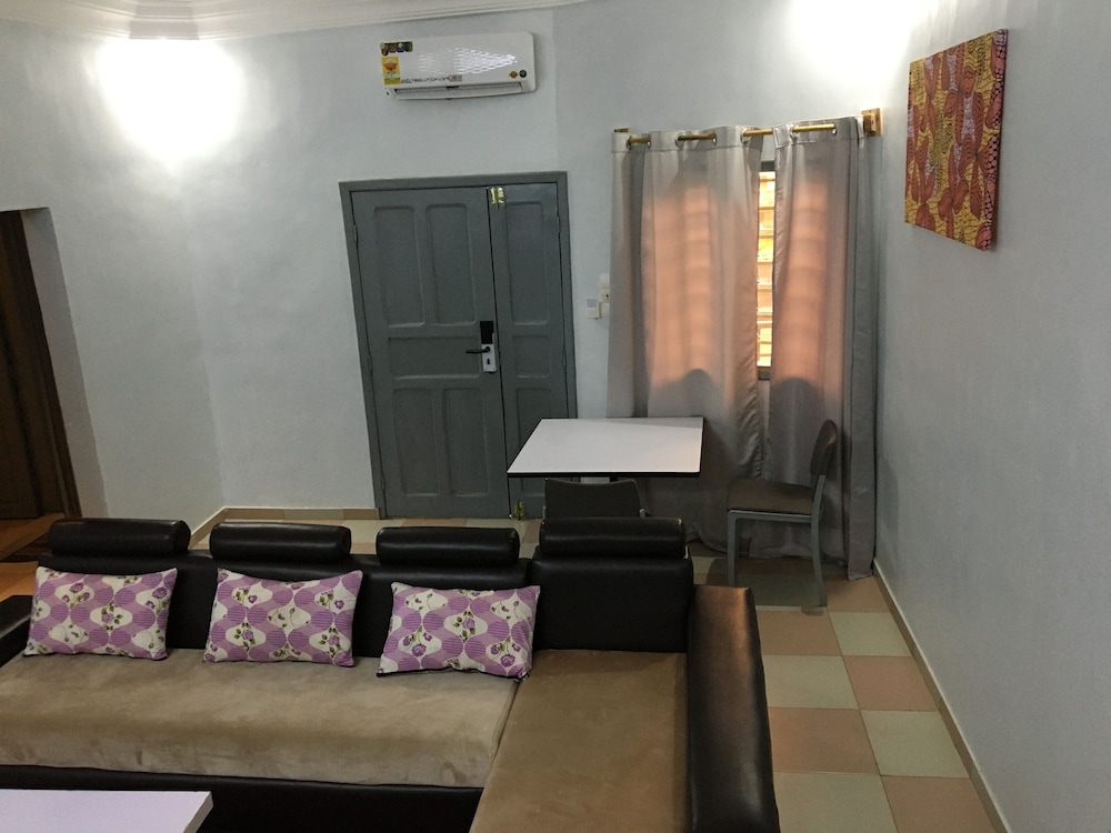 Family Apartment photo 3