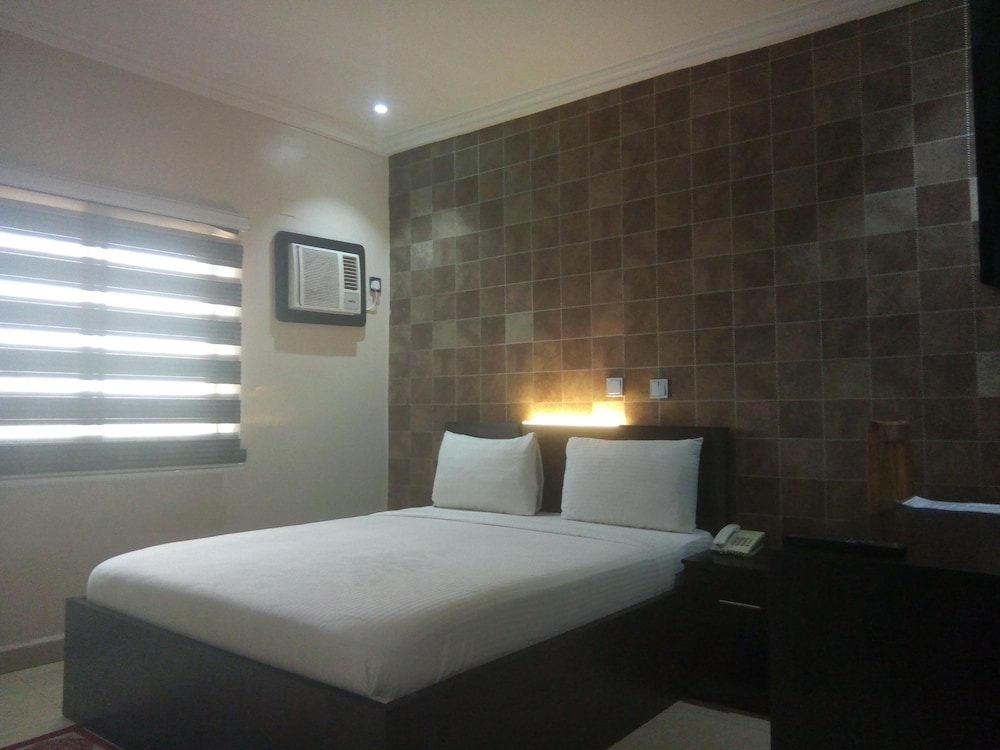 Royal Room photo 1