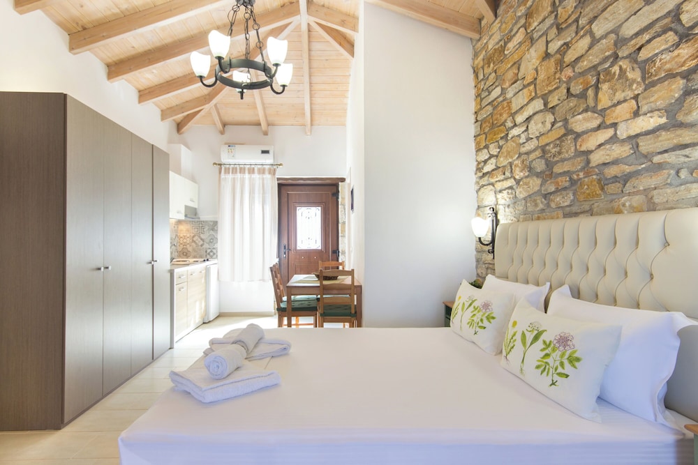Luxury Studio Suite, Sea View photo 2