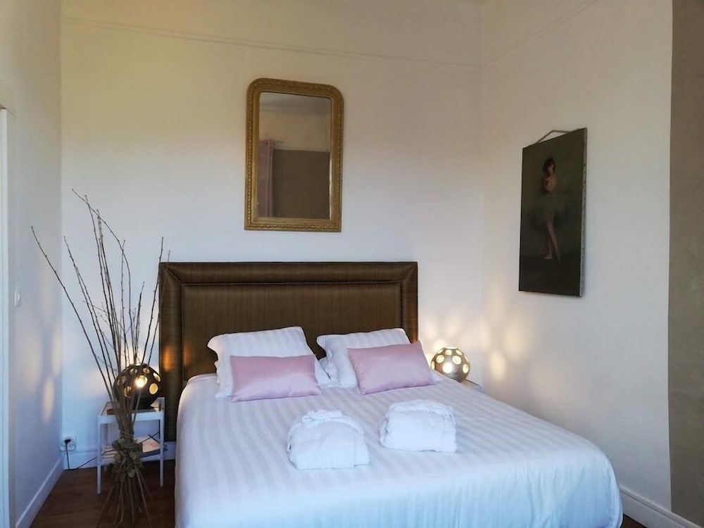 Comfort Double Room, Non Smoking (Chambre Beltza) photo 1
