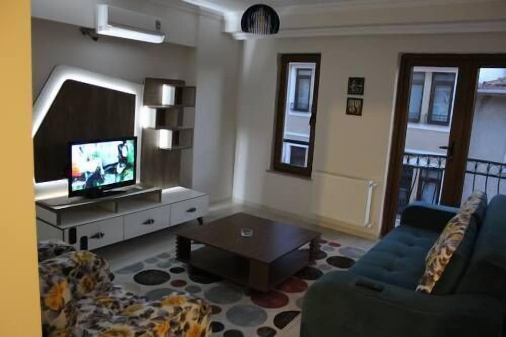Family Apartment photo 1