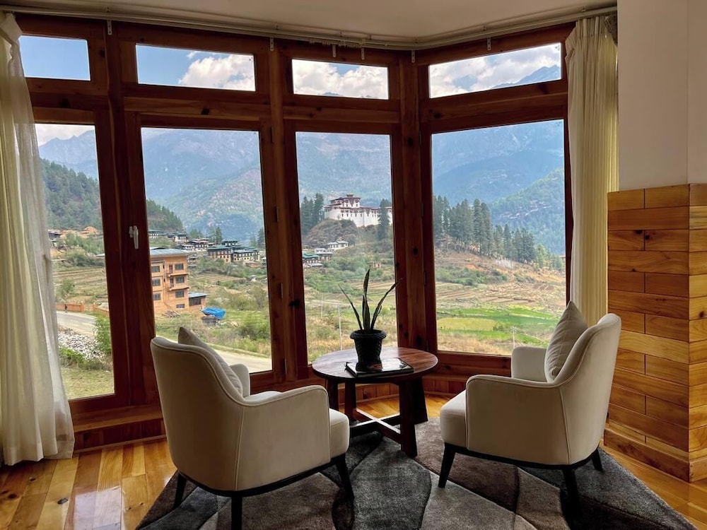 Luxury Suite, Balcony, Mountain View photo 3