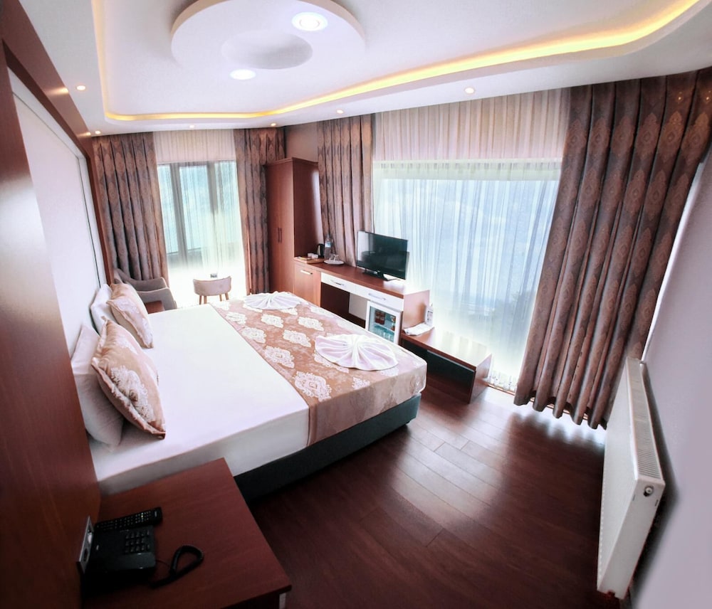 Deluxe Room, Balcony