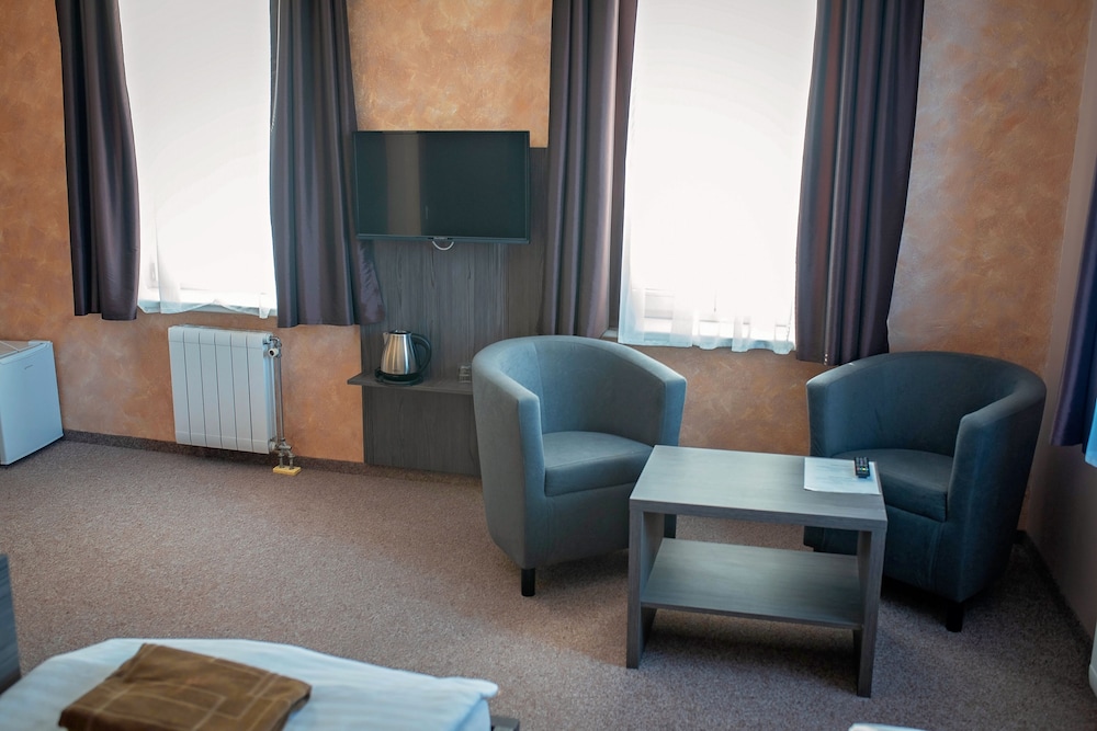 Basic Twin Room photo 1