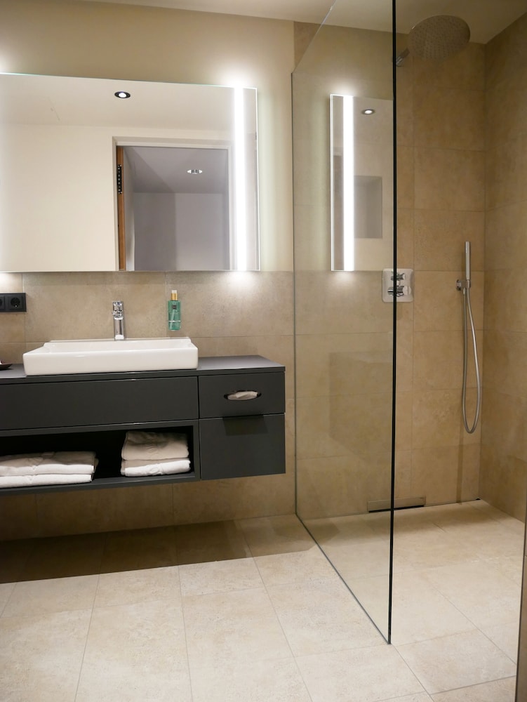 Premium Room, 1 Double Bed, Annex Building photo 3