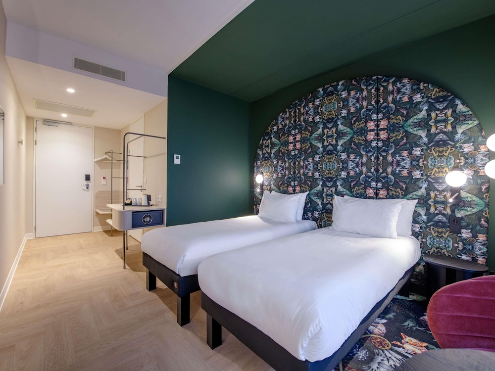 Room, 2 Twin Beds, Park View - Photo 7