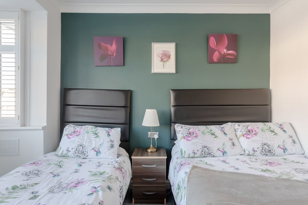 Shared Dormitory, 1 Bedroom, City View