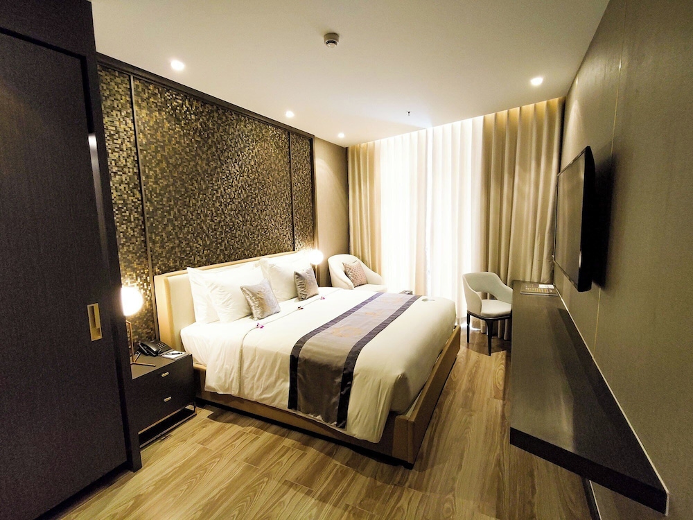 Prime Suite Room - Photo 1