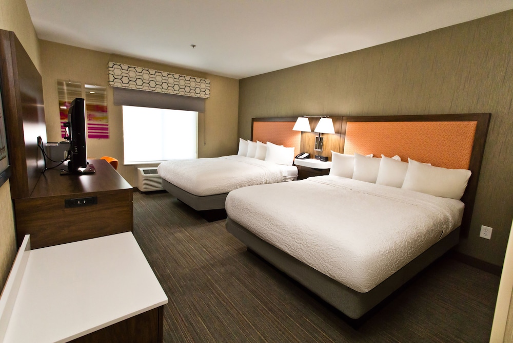 Room, 2 Queen Beds, Accessible, Non Smoking - Photo 2