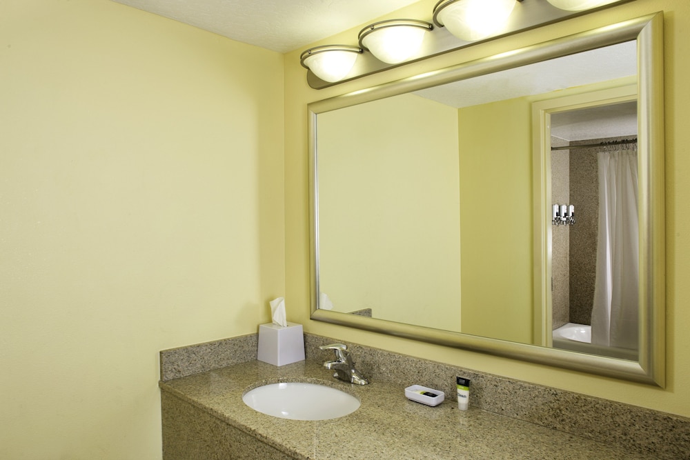 Junior Suite, Multiple Beds (View) - Photo 4