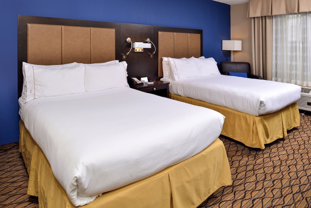 Room, 2 Double Beds, Accessible (Communications Accessible) photo 1