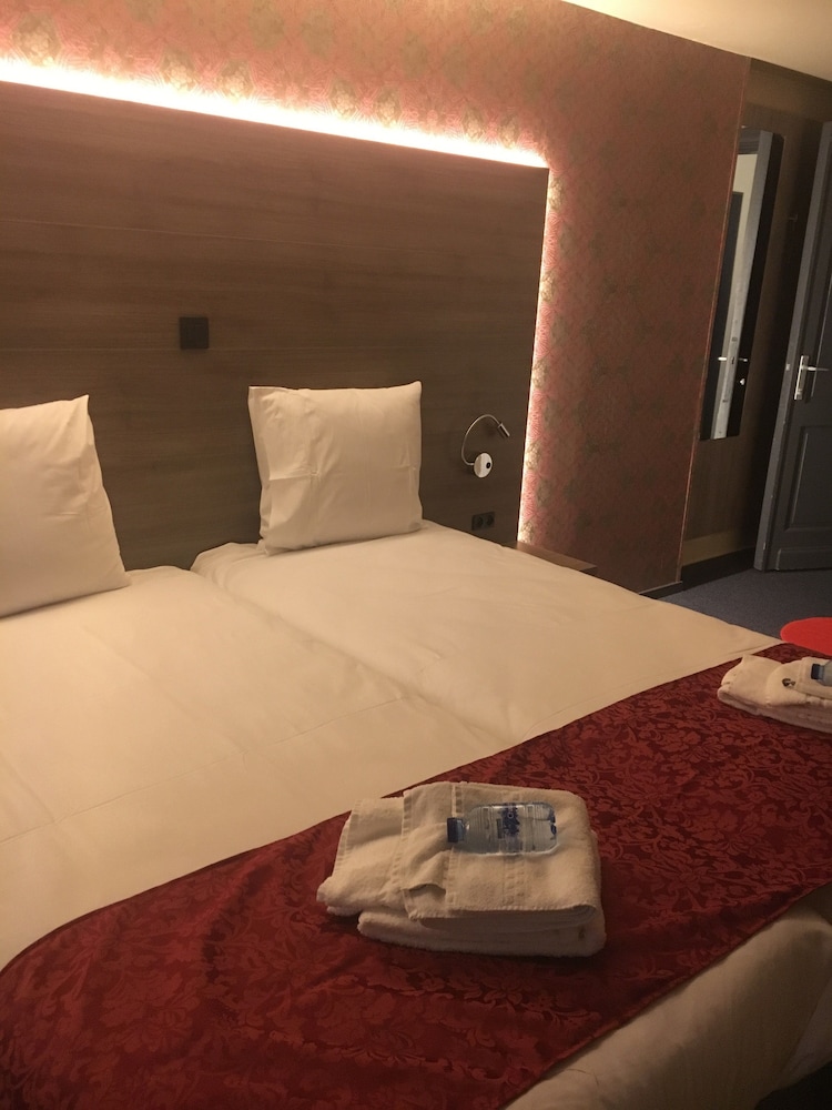 Economy Double Room photo 1
