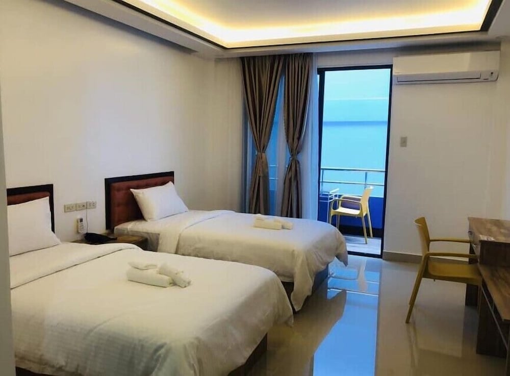 Deluxe Twin Room, 2 Twin Beds - Photo 1
