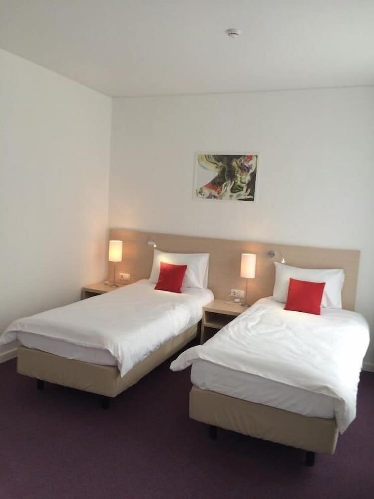 Standard Twin Room photo 1