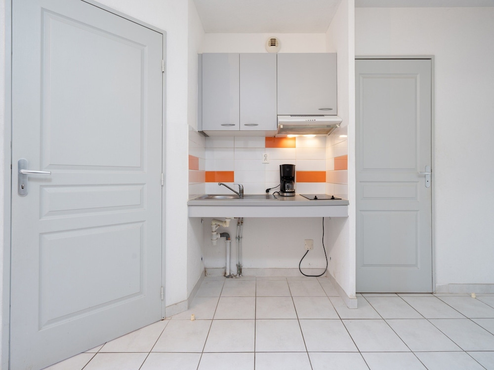 Apartment photo 2