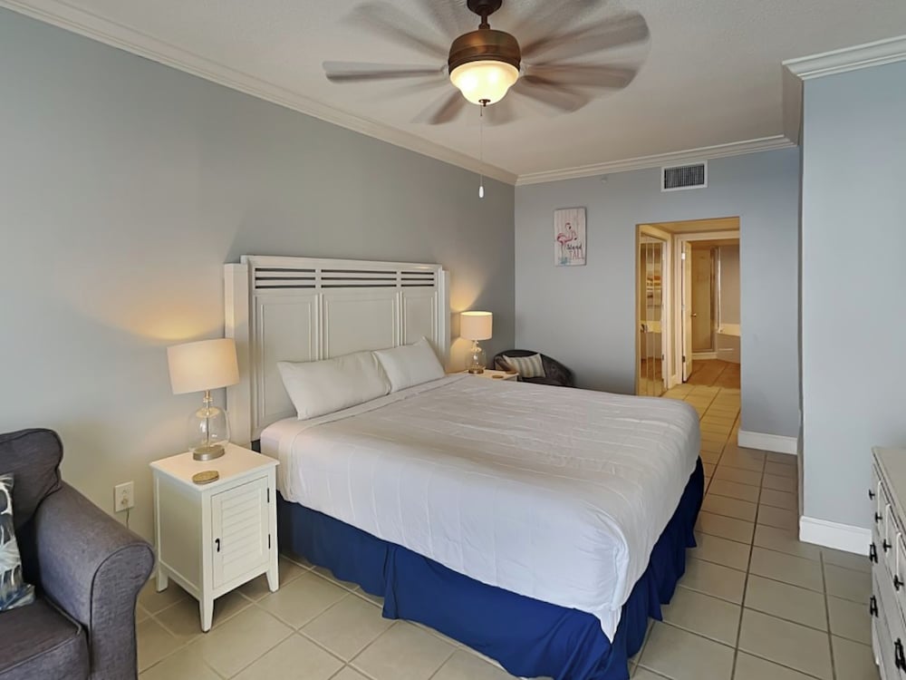 Condo, 2 Bedrooms, Balcony, Ocean View (T2 1902 - No Pets)