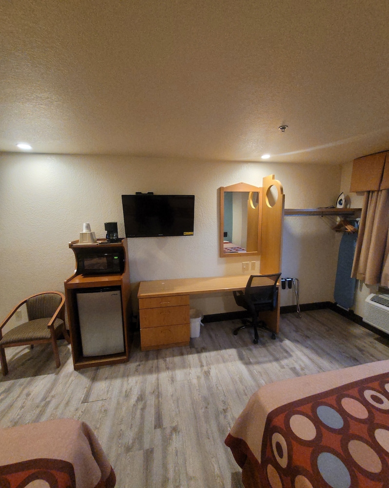 Standard Room photo 3