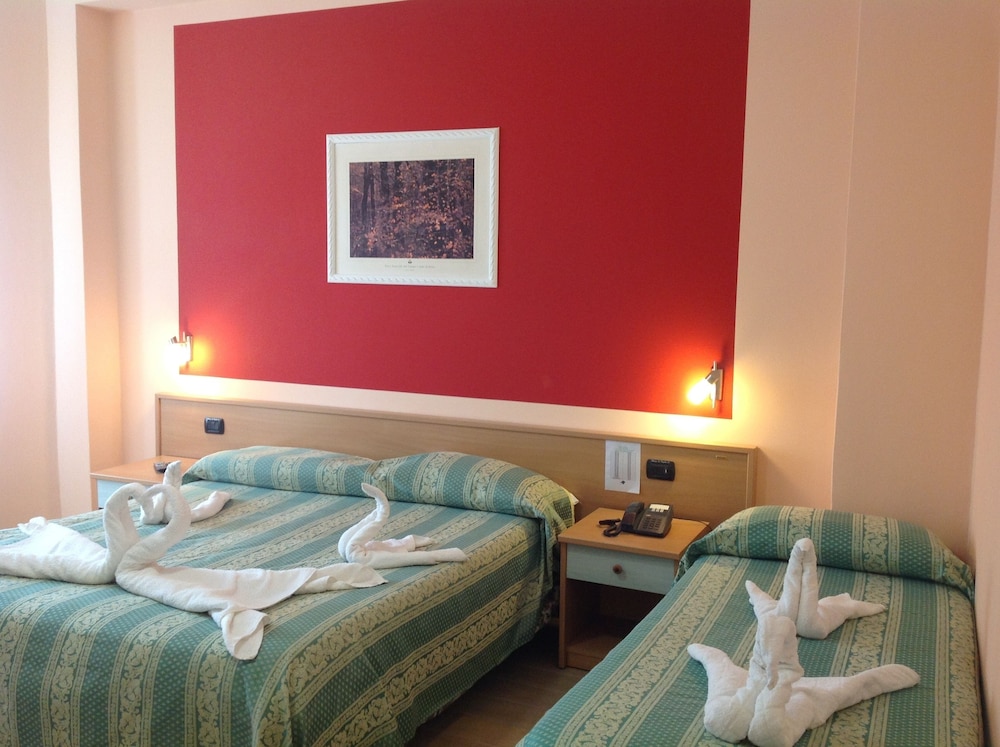 Quadruple Room photo 2