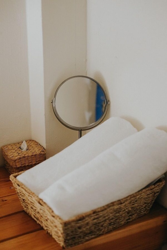 Twin Room, Non Smoking, Ensuite (New Wing) photo 2