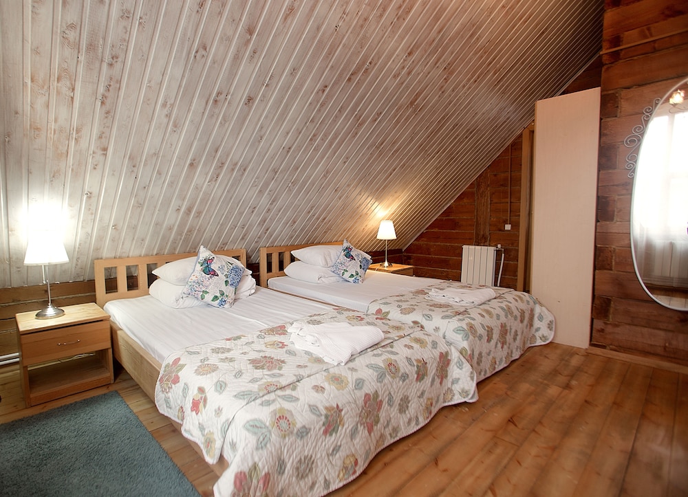 Economy Chalet photo 1