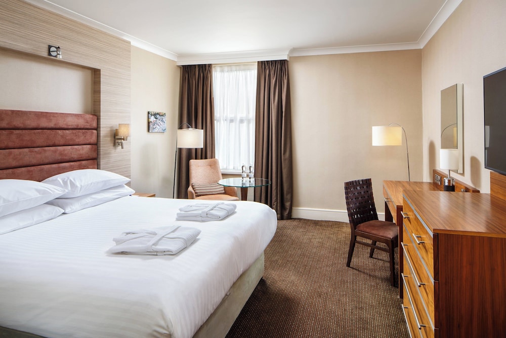 Superior Room, 1 King Bed, Garden View photo 1