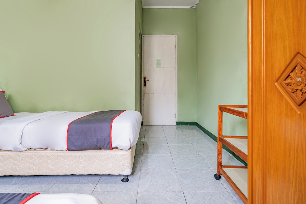 Deluxe Twin Room photo 3