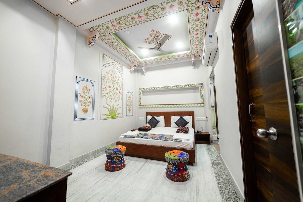 Deluxe Double or Twin Room - Photo 3